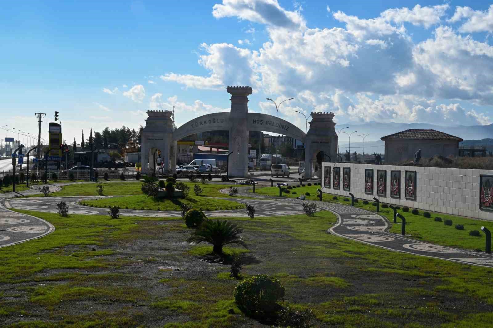 Türkoğlu ilçesine şehitlik anıtı