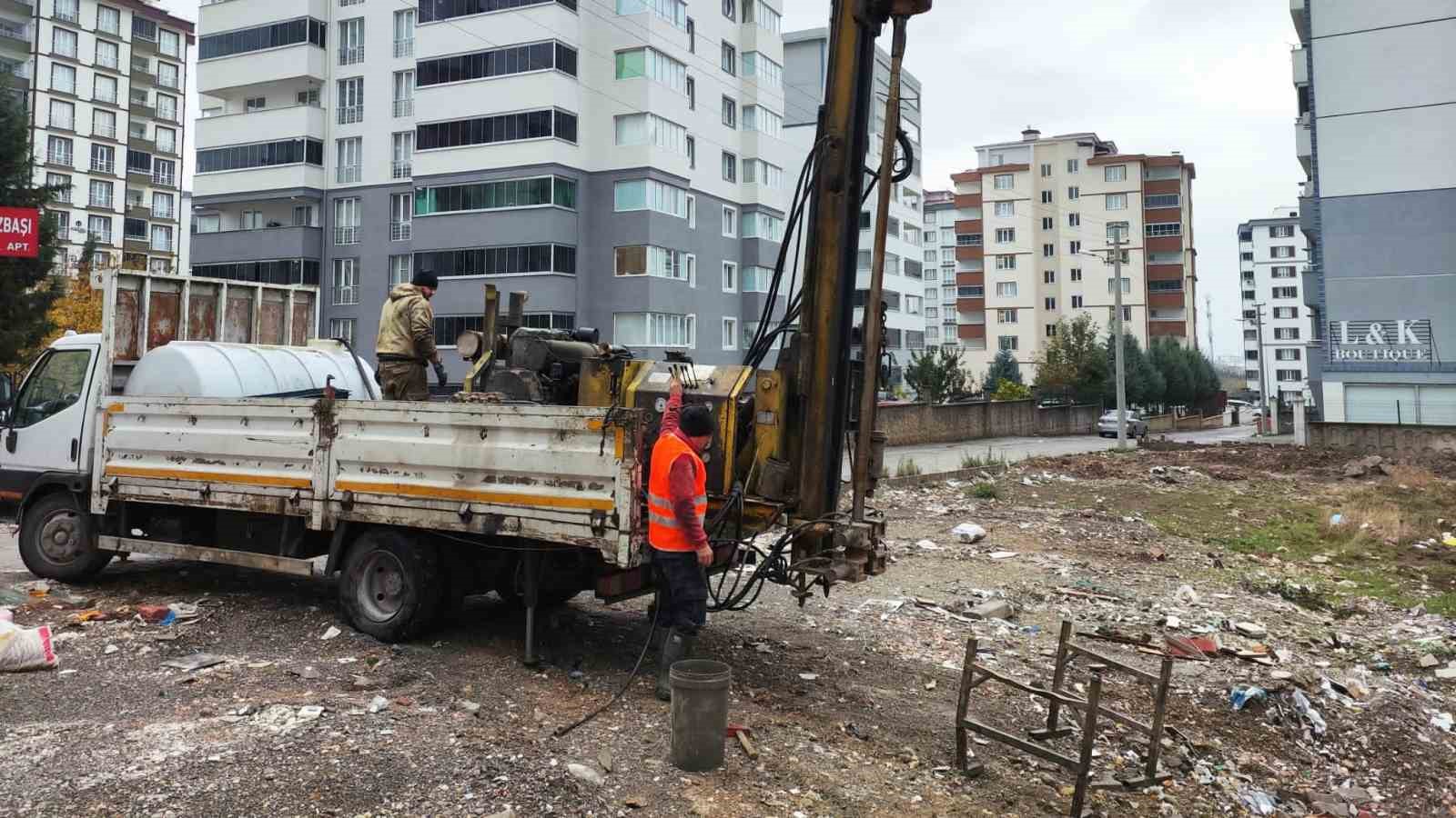 Kahramanmaraş Boğazi&ccedil;i b&ouml;lgesinde zemin analizleri yapılıyor

