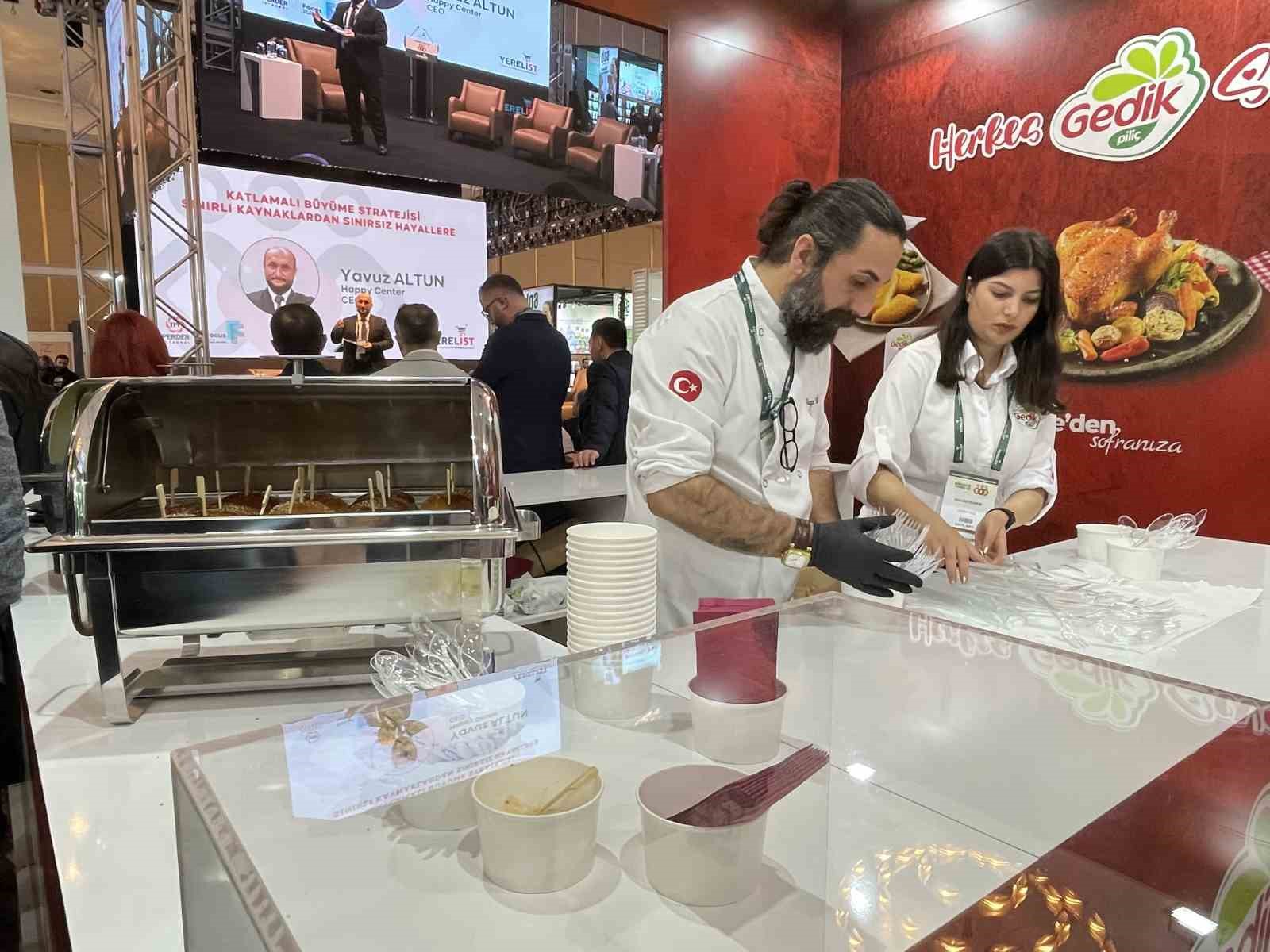 Gedik Piliç, Yerelİst Marketler Buluşmasında damakları şenlendirdi