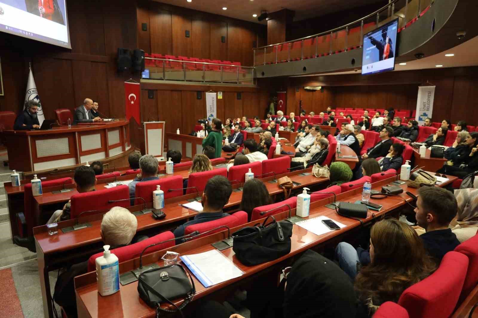 İzmit’te yapı ve ruhsat işlemleri dijitale taşınıyor