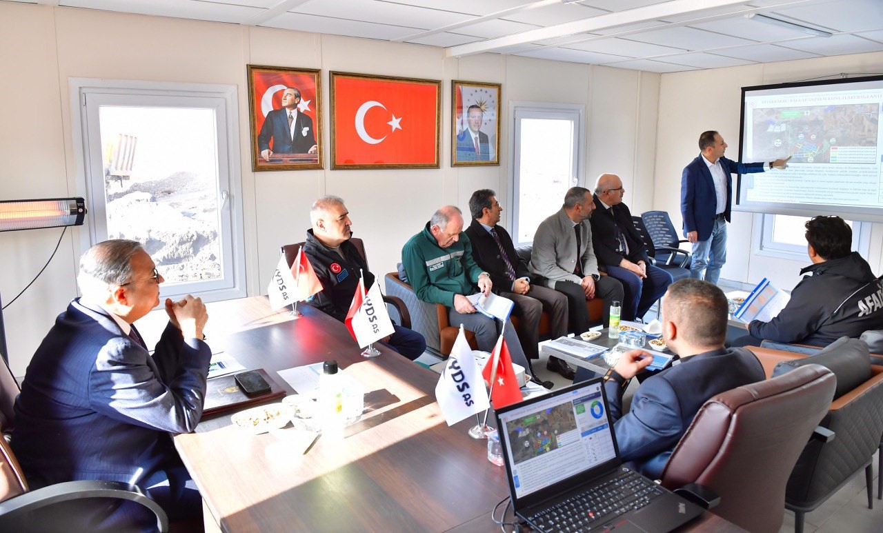 Diyarbakır&rsquo;da deprem konutlarında ulaşım ve alt yapı &ccedil;alışmaları devam ediyor
