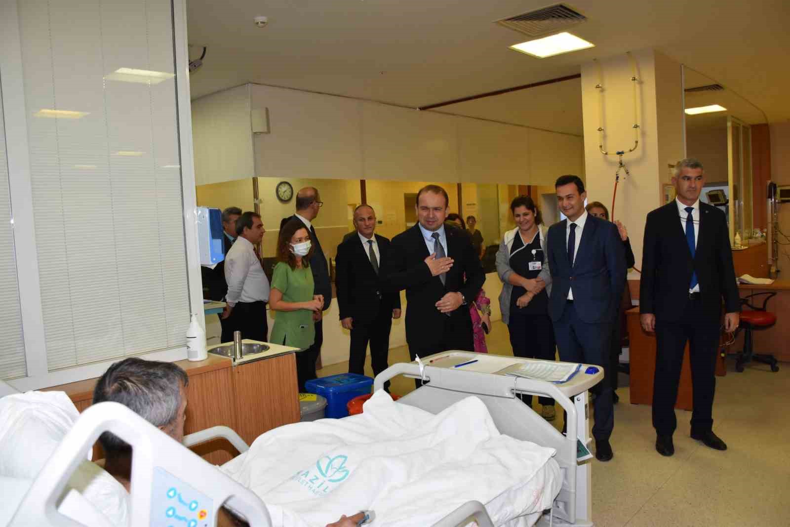 M&uuml;d&uuml;r Şenkul, Nazilli Devlet Hastanesi&rsquo;nde incelemelerde bulundu
