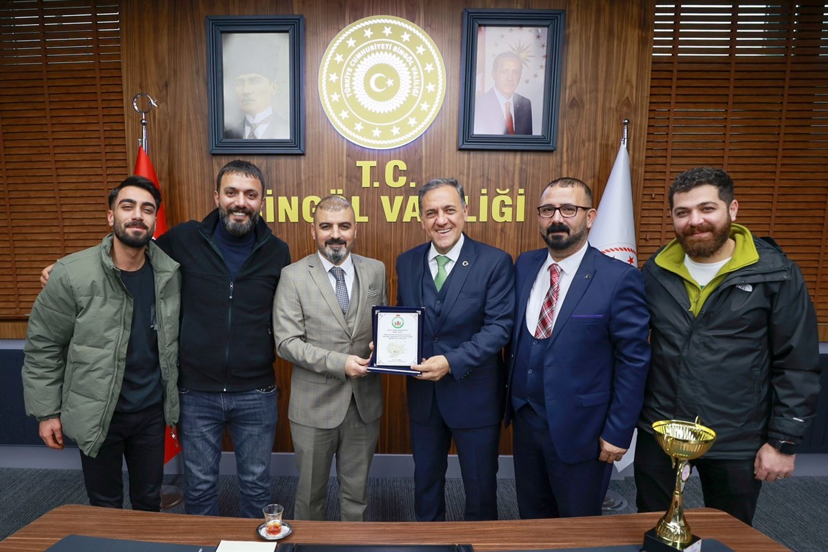 Bing&ouml;l Valisi Usta: &rsquo;&rsquo;El ele vererek daha b&uuml;y&uuml;k başarılar elde edeceğiz&rsquo;&rsquo;
