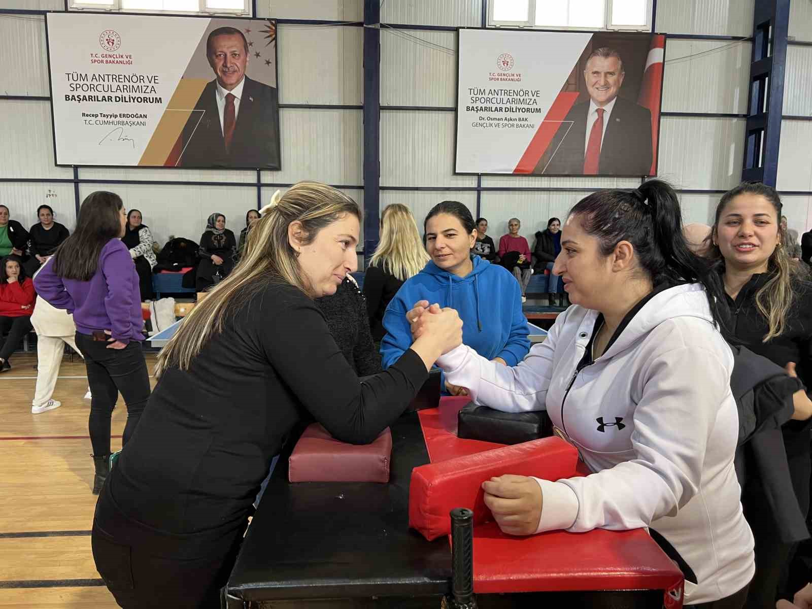 Çukurca’daki sportif etkinliklere kadınlardan yoğun ilgi