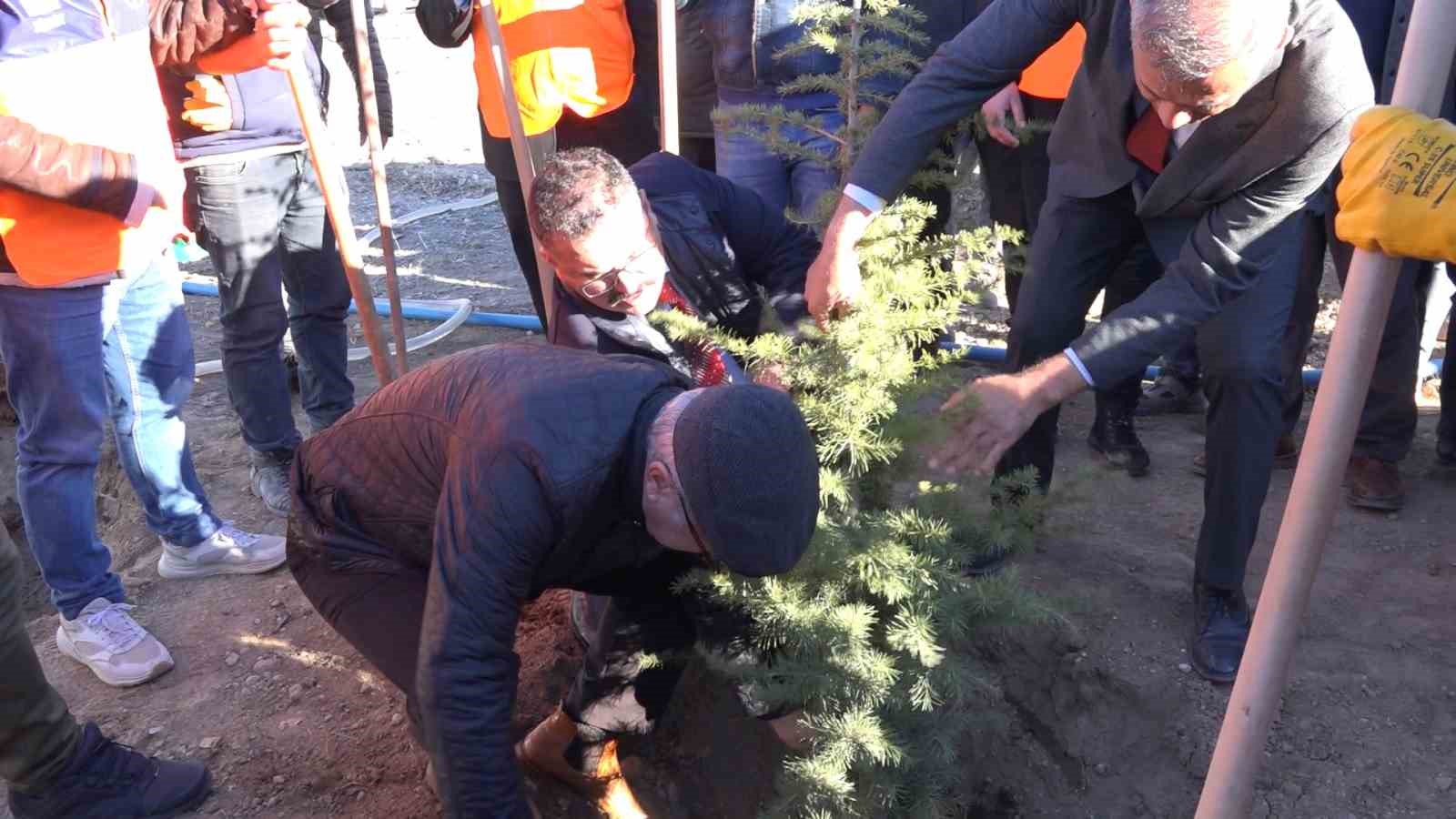 Iğdır’da ağaçlandırma seferberliği