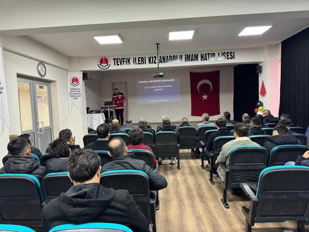 Gönüllü öğretmenlerden arama ve kurtarma ekibi kuruldu