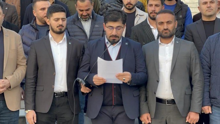 Silopi&rsquo;de STK temsilcileri Kur&rsquo;an-ı Kerim&rsquo;i yırtma girişimine tepki g&ouml;sterdi
