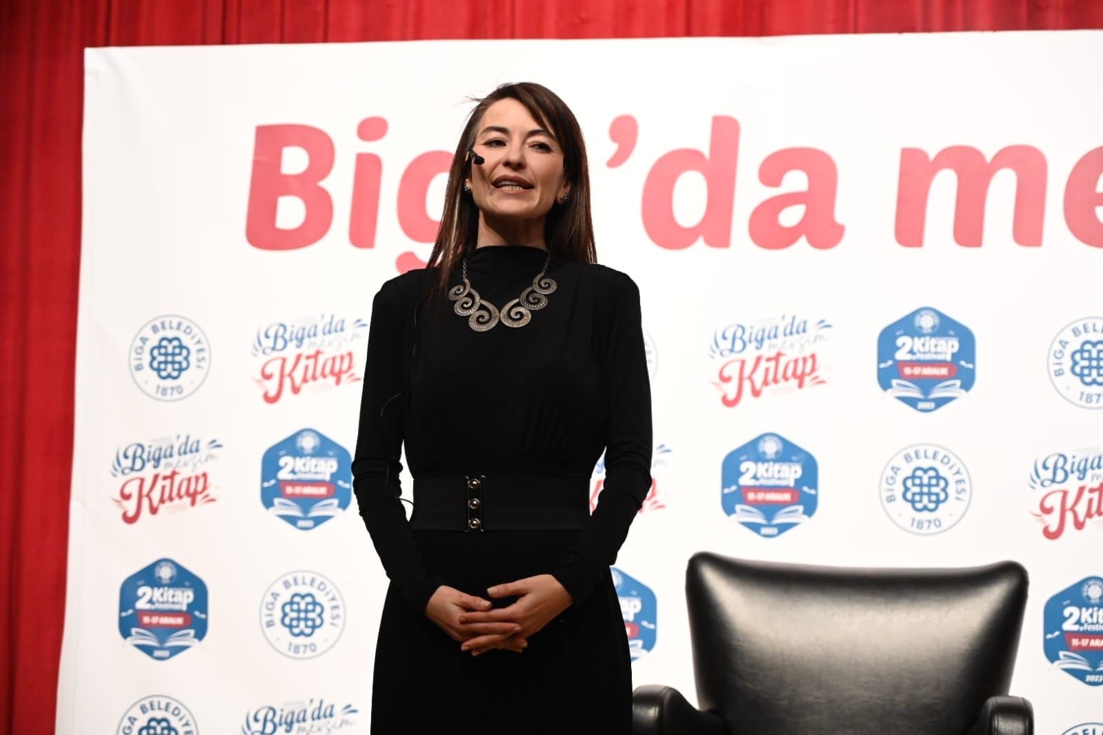 Saniye Bencik Kangal, Biga Kitap Festivali’nde aileler ve çocuklarla buluştu