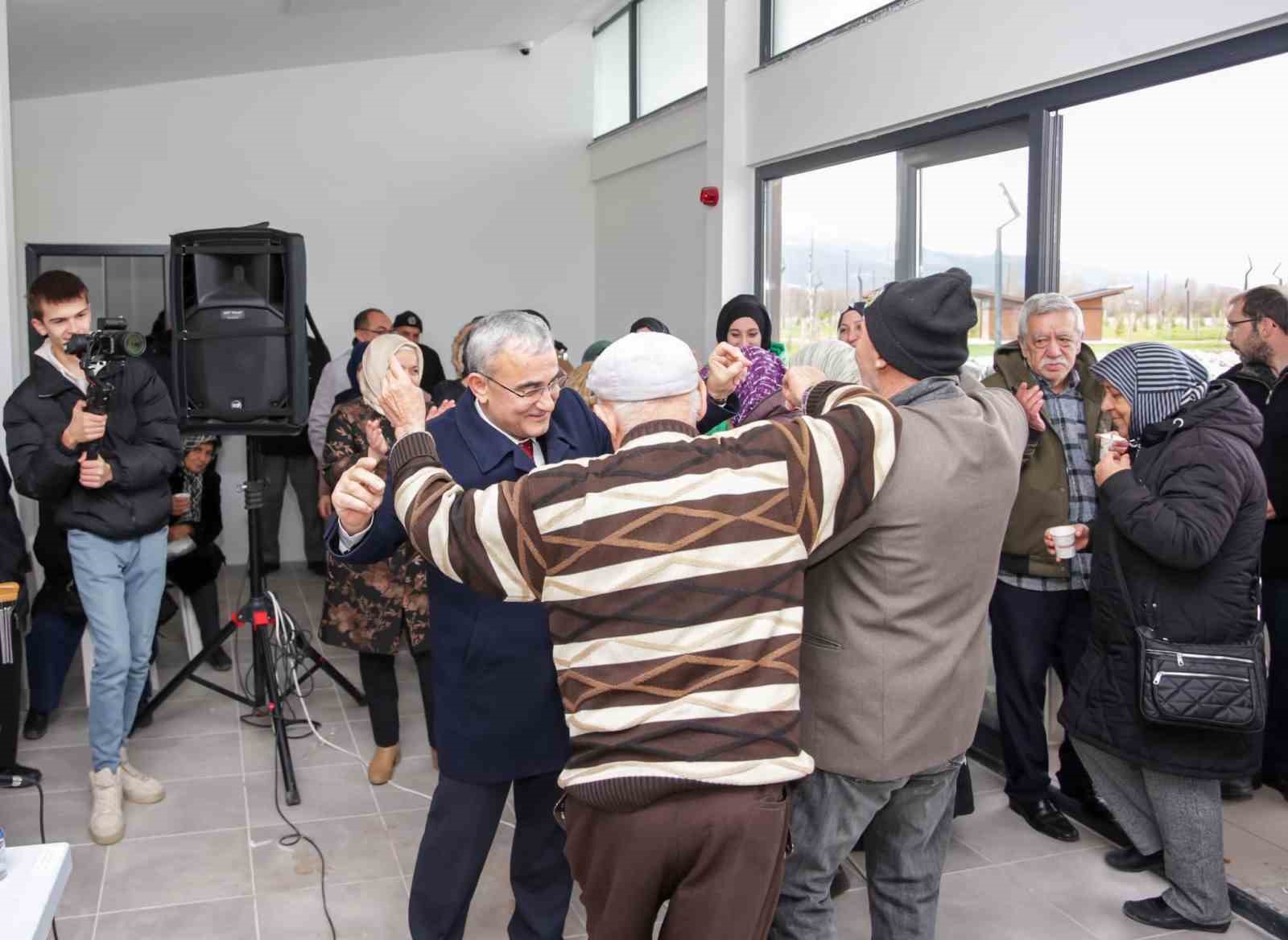 Kütahya Belediye Başkanı Işık 65 yaş üstü vatandaşlarla bir araya geldi