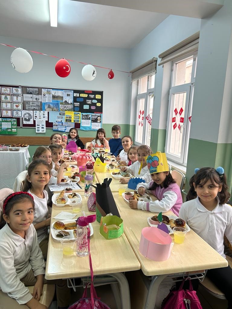 &Ouml;ğrencilerin yerli malı coşkusu
