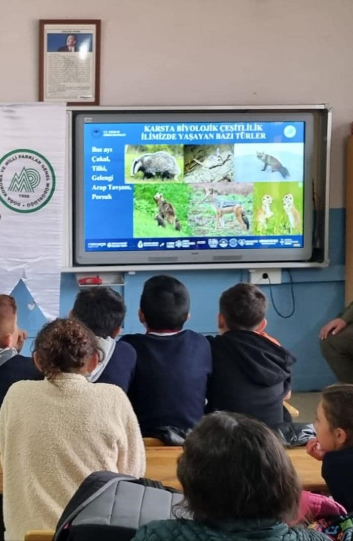 Kars&rsquo;ta DKMP&rsquo;den &ouml;ğrencilere doğa koruma eğitimi
