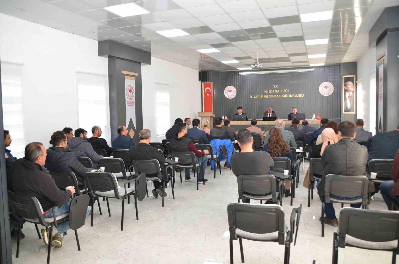 Niğde’de Tarımsal Üretimin Planlanması ve Sözleşmeli Üretim Bilgilendirme Toplantısı Yapıldı.