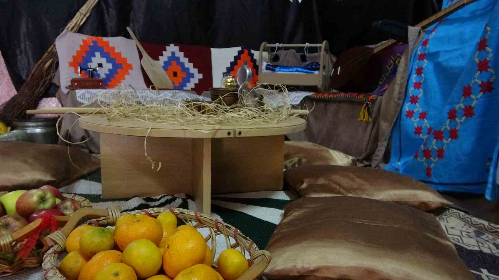 &Ouml;ğrencilerden yerli malı kutlaması
