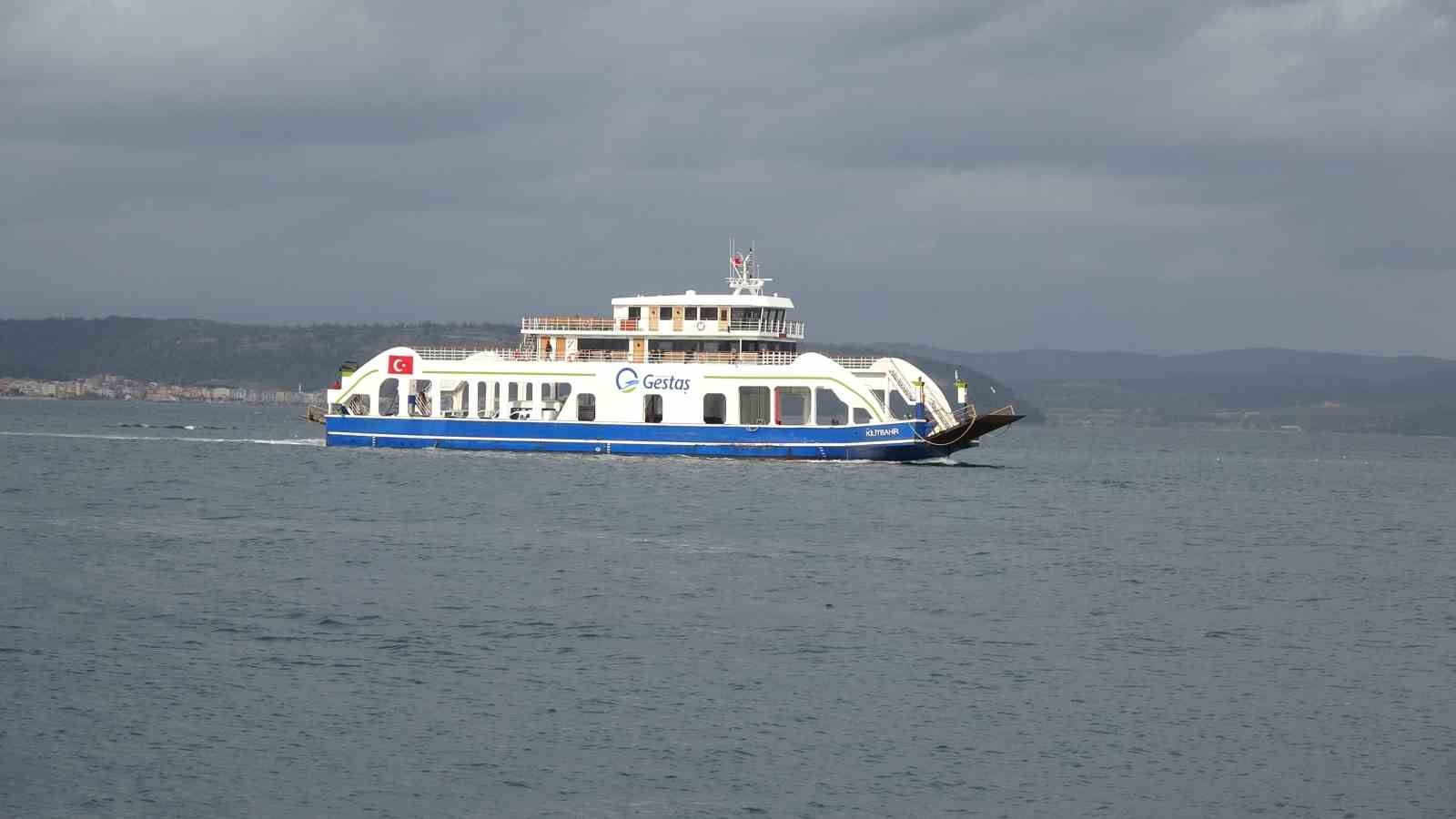 Bozcaada ve G&ouml;k&ccedil;eada&rsquo;ya yarınki t&uuml;m feribot seferlerine fırtına engeli
