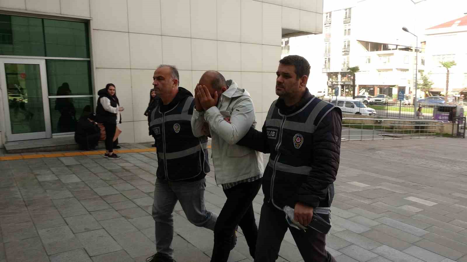 Kuyumculara sahte altın satan ş&uuml;pheli yakalandı
