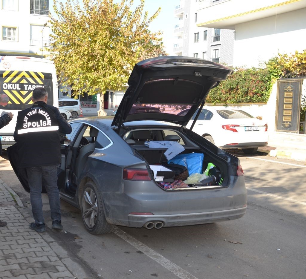 Batman’da park halindeki araçtan bilgisayar çalındı