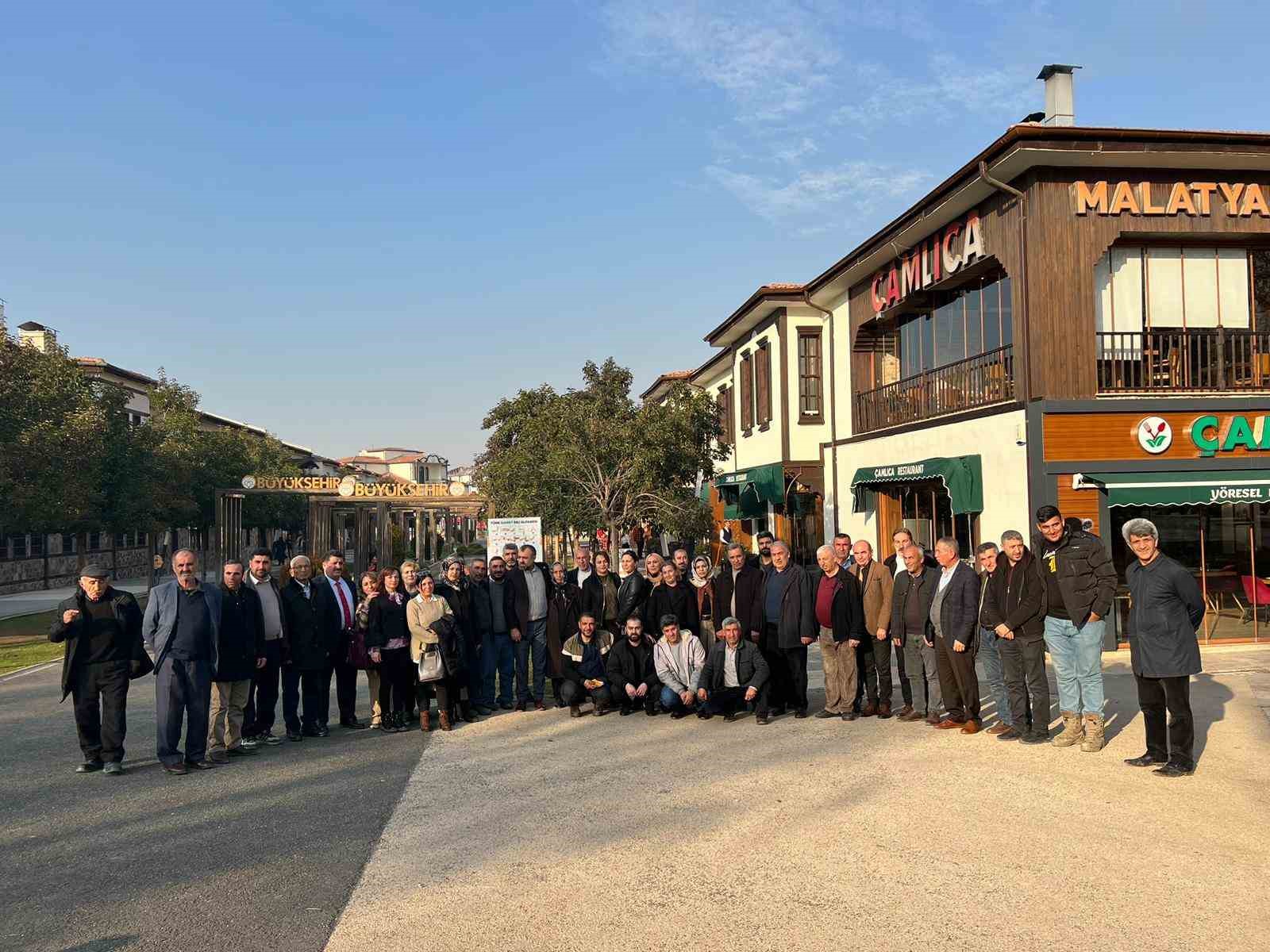 Birlik Başkanı Akın’a tarıma kazandırdığı projeler için plaket verili