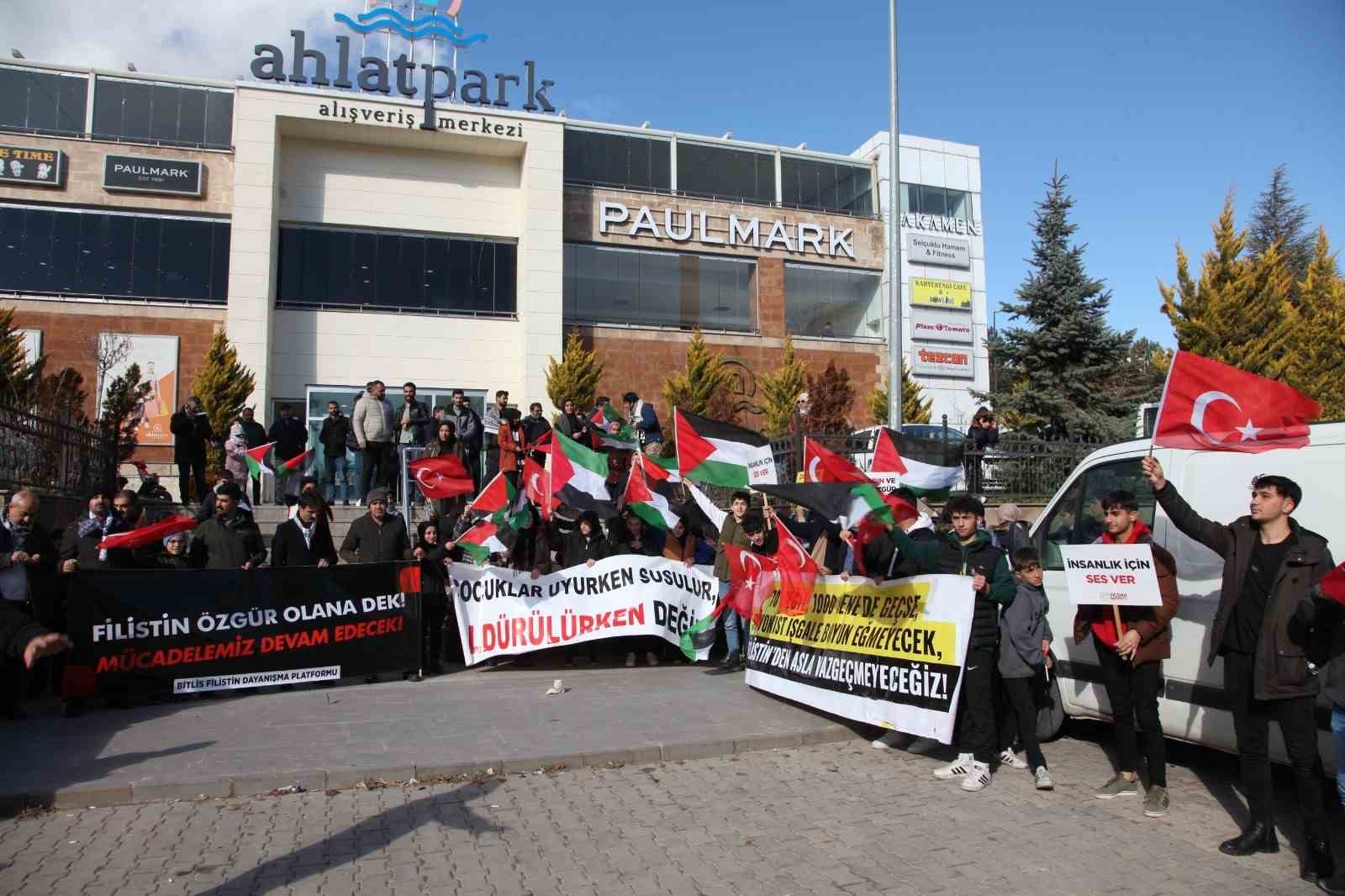 Filistin için Ahlat’ta yürüyüş yapıldı