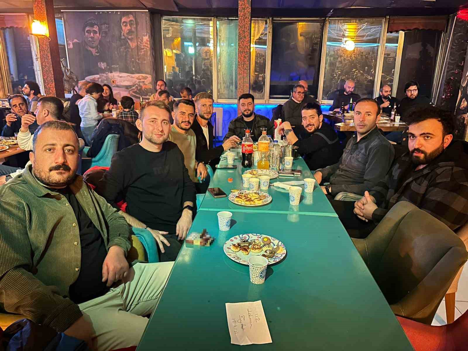 Yüksekova’da sağlık çalışanları moral gecesinde bir araya geldi