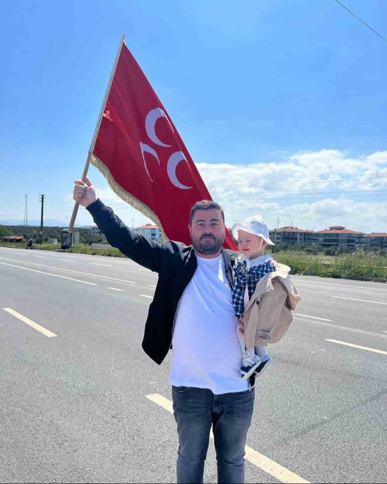 Ayvalık MHP’de nöbet değişimi