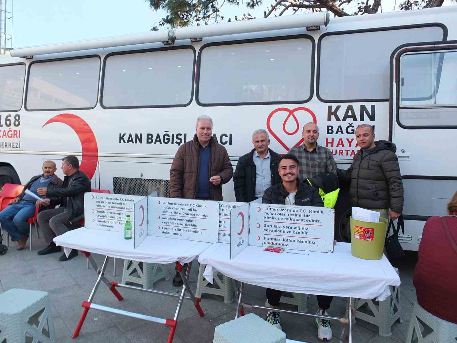 Burhaniyeliler g&ouml;n&uuml;ll&uuml; oldu
