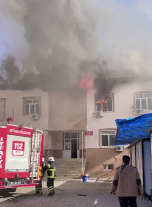 Tarım ve Orman İl M&uuml;d&uuml;rl&uuml;ğ&uuml;nde korkutan yangın
