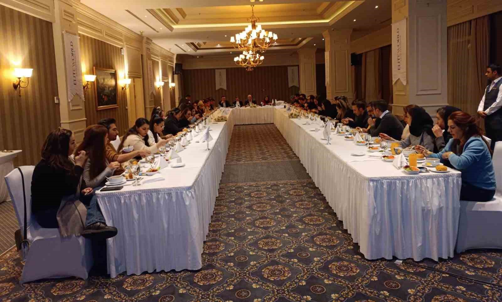 Elite World Van Hotel, İranlı acente temsilcilerini ağırladı
