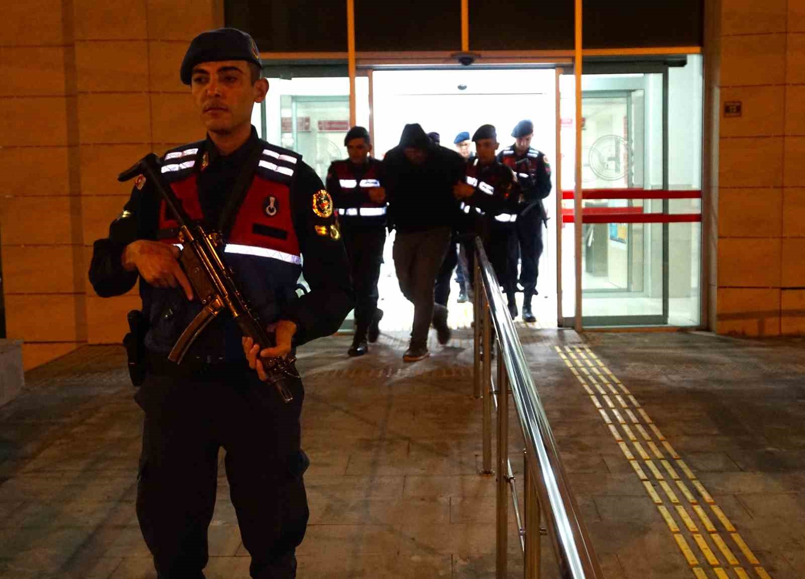 Burdur’da hayvan hırsızlığı yapan 2 şüpheli tutuklandı