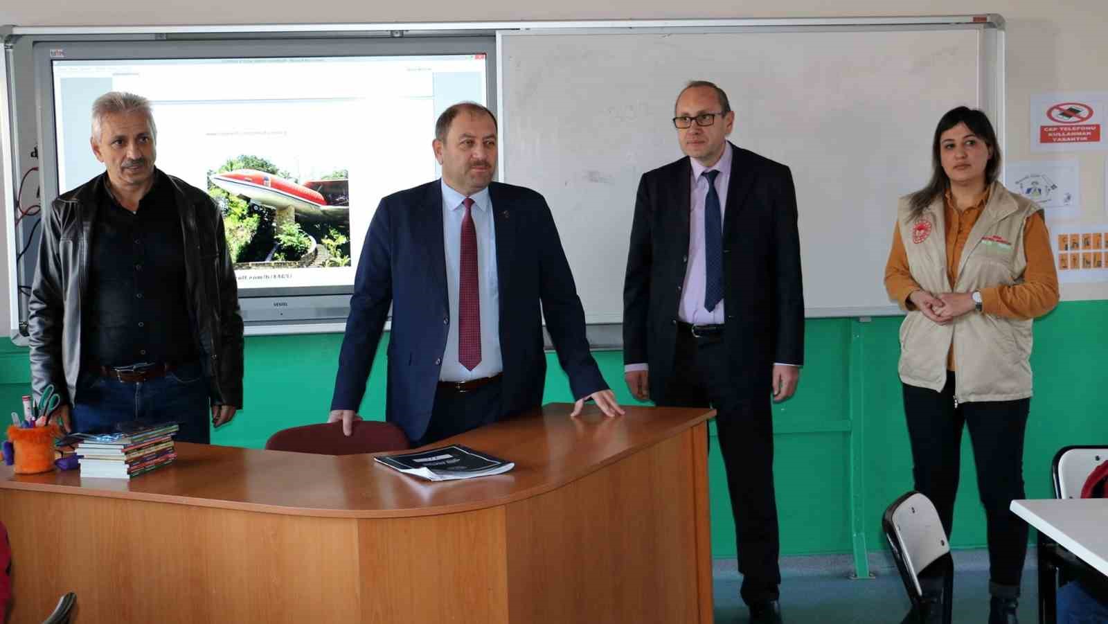 Ortaokul &ouml;ğrencilerine, "Gıda G&uuml;venilirliği, Gıda Kayıpları ve İsrafı" konularında eğitim verildi
