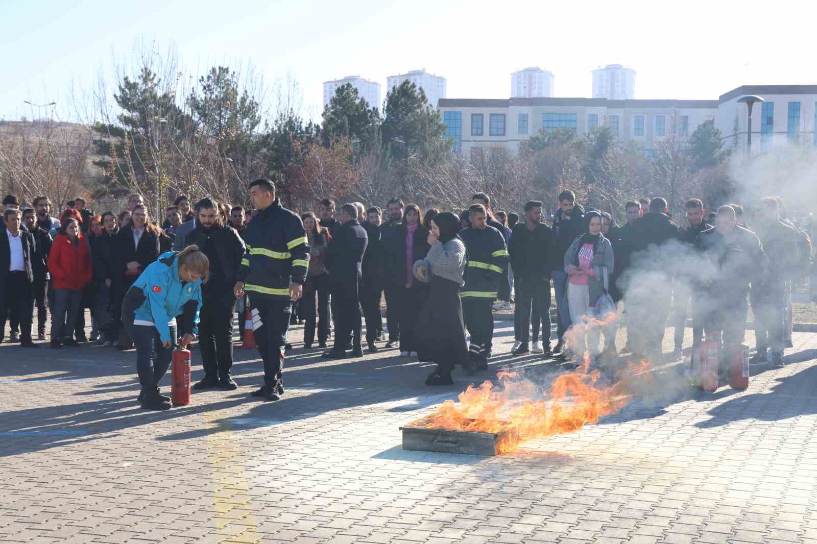 Tatbikat ger&ccedil;eğini aratmadı
