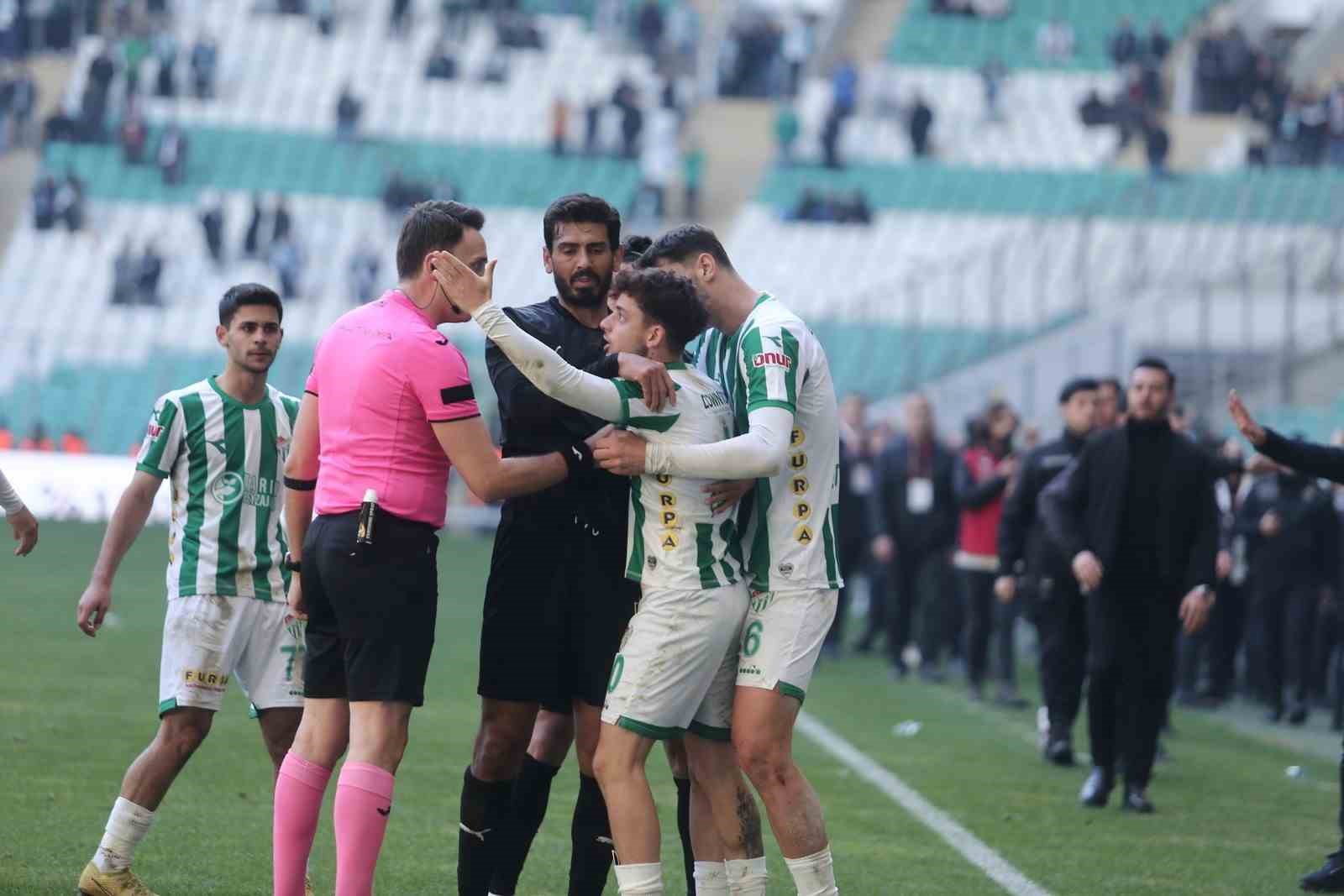 Bursaspor taraftar grubu Teksas: "Diyarbekirspor karşılaşması sonu yine bir provokasyona sahne olmuştur"
