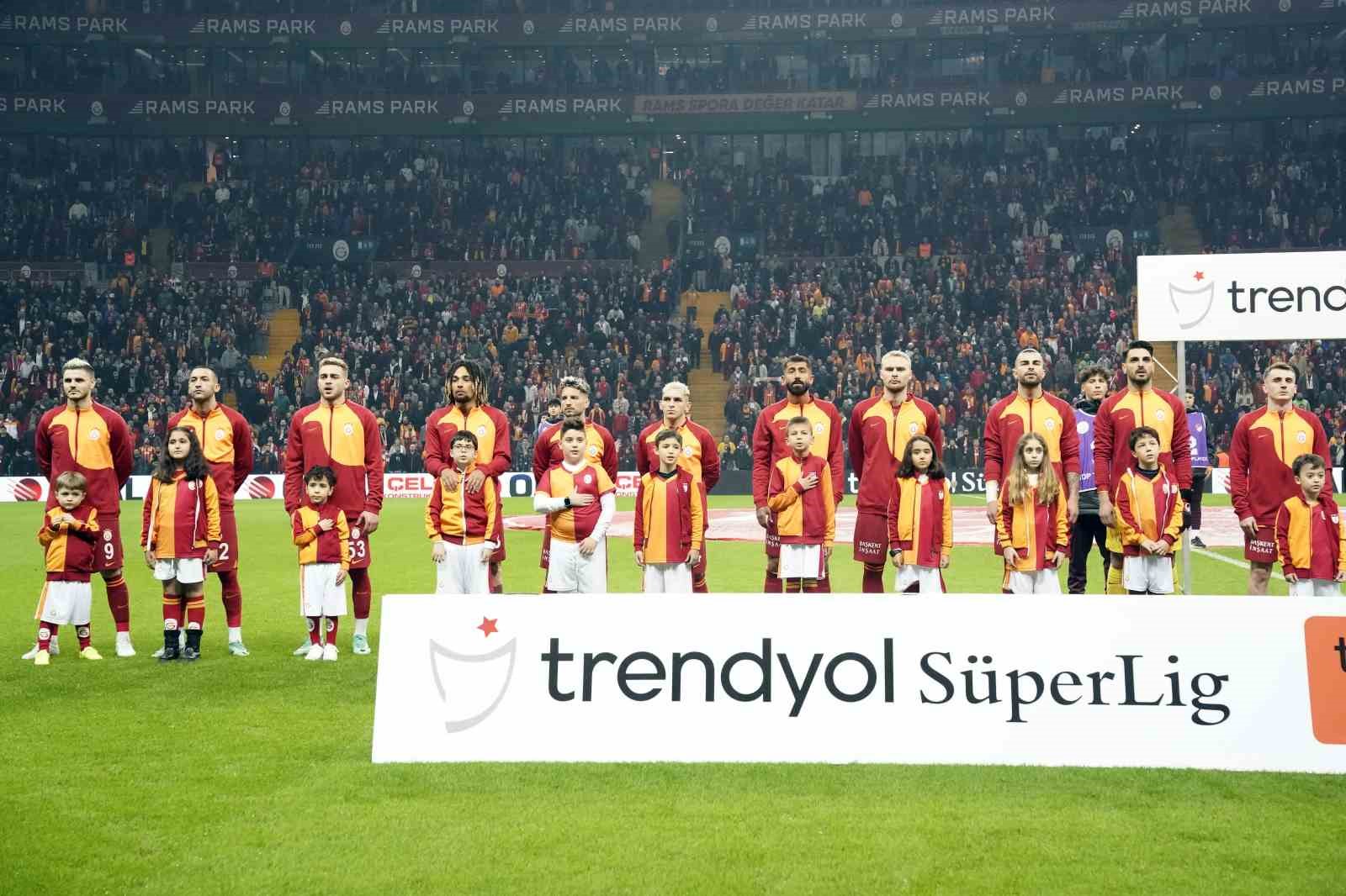 Galatasaray’da 6 değişiklik 