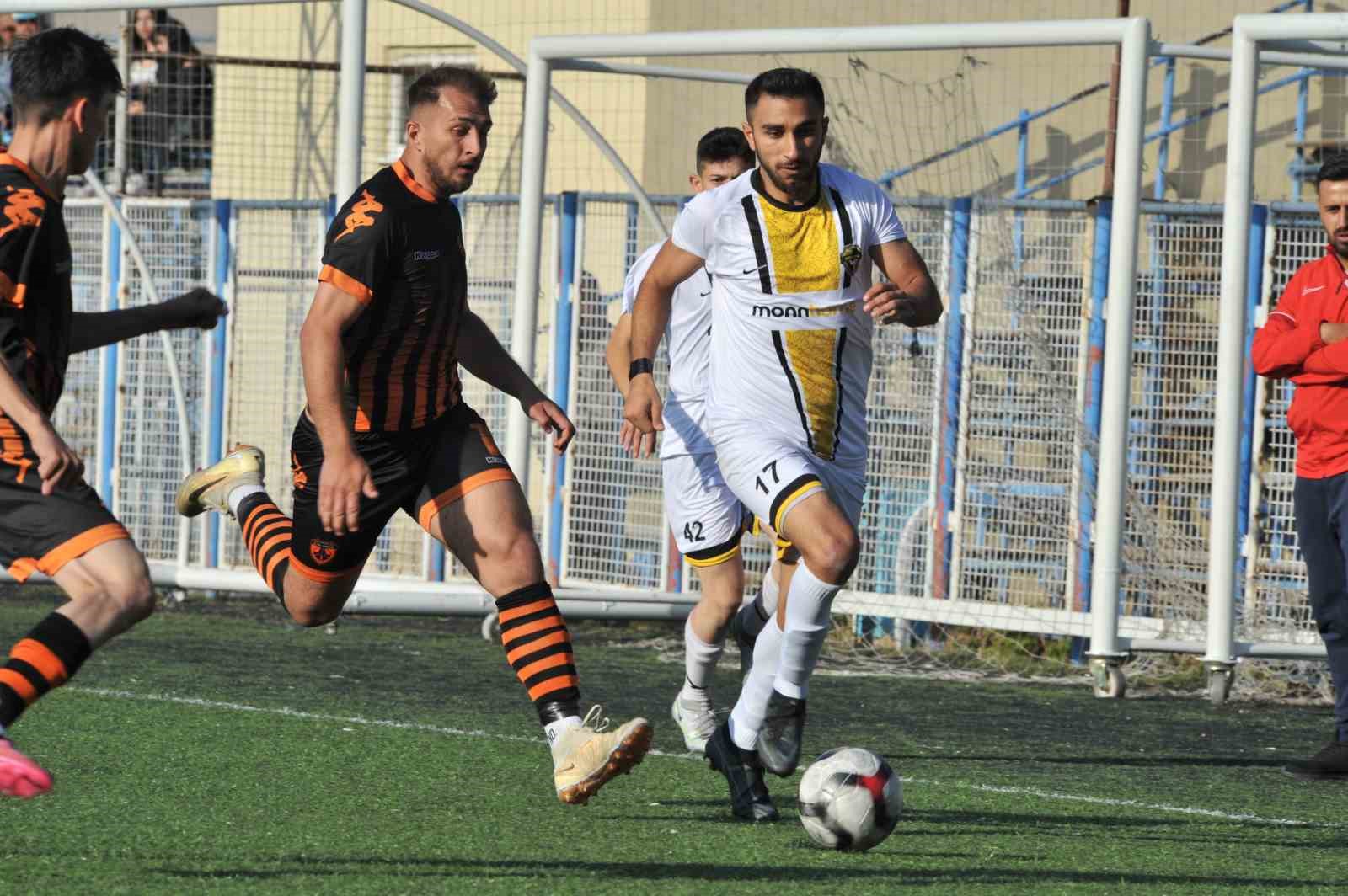 Talasgücü Belediyespor’un ilk yarı karnesi