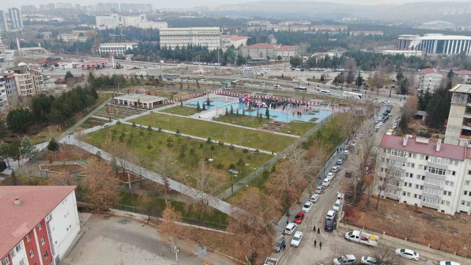 Elazda Cengiz Aytmatov Park ve ant ald
