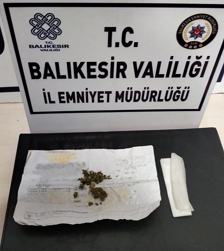 Edremit&rsquo;te Yunus Timleri 40 gram bonzai ele ge&ccedil;irdi
