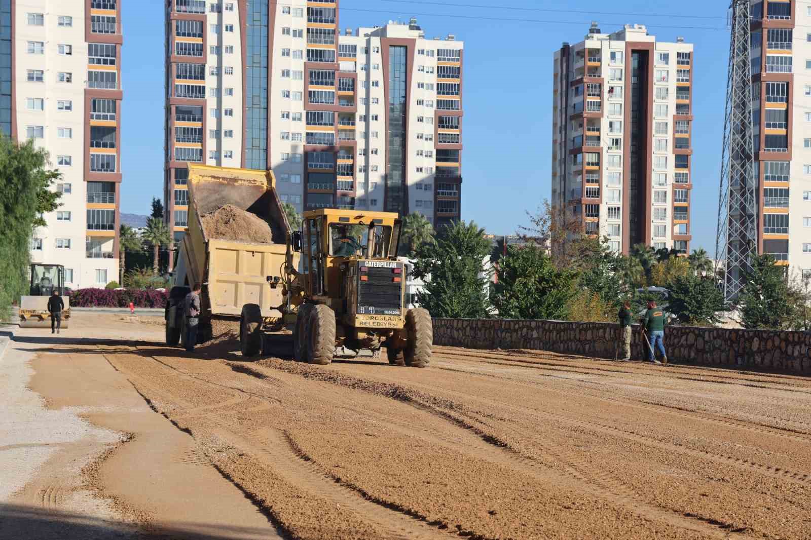 Toroslar’a 2 yeni park ve semt pazarı
