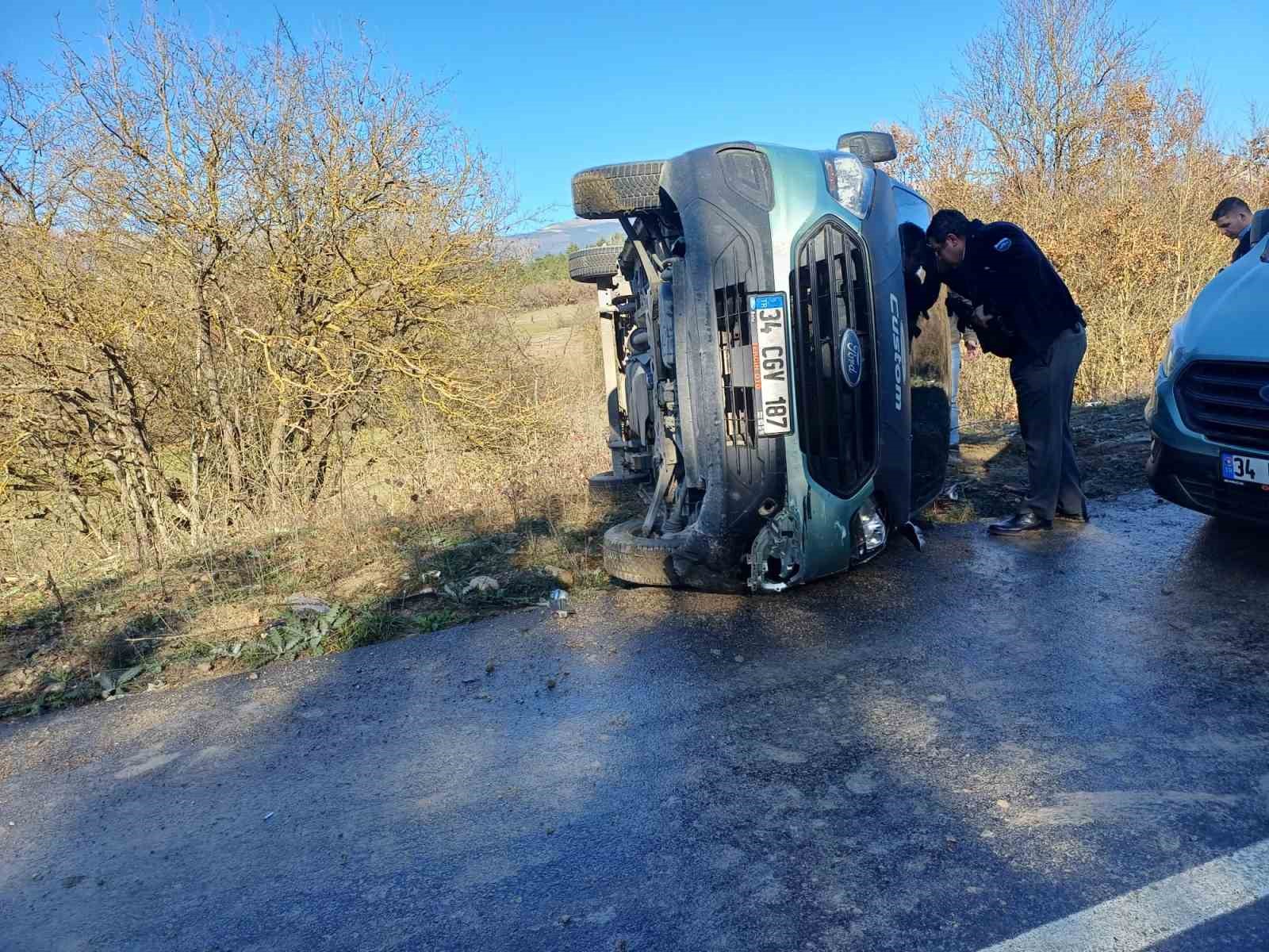 Para taşıyan zırhlı araç devrildi
