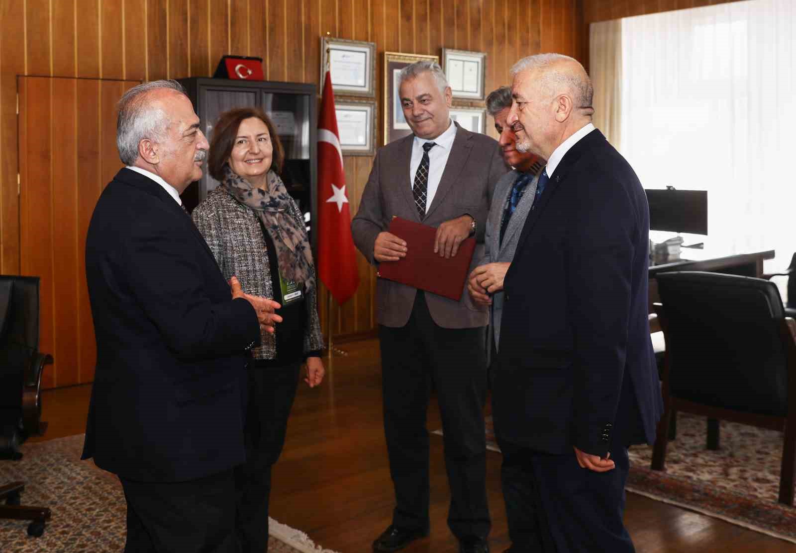 Bir akredite de tarım makineleri ve teknolojileri bölümüne