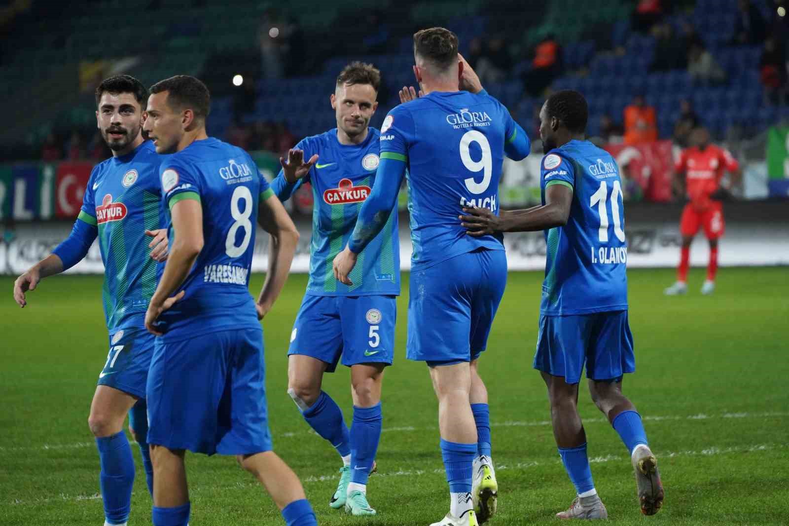 Trendyol Süper Lig: Çaykur Rizespor: 5 - Pendikspor: 1 (Maç sonucu)
