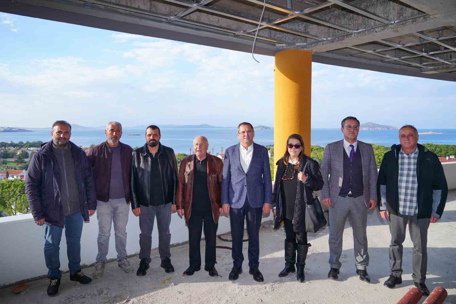 Ayvalık’ta yaşlılar için ikinci bahar