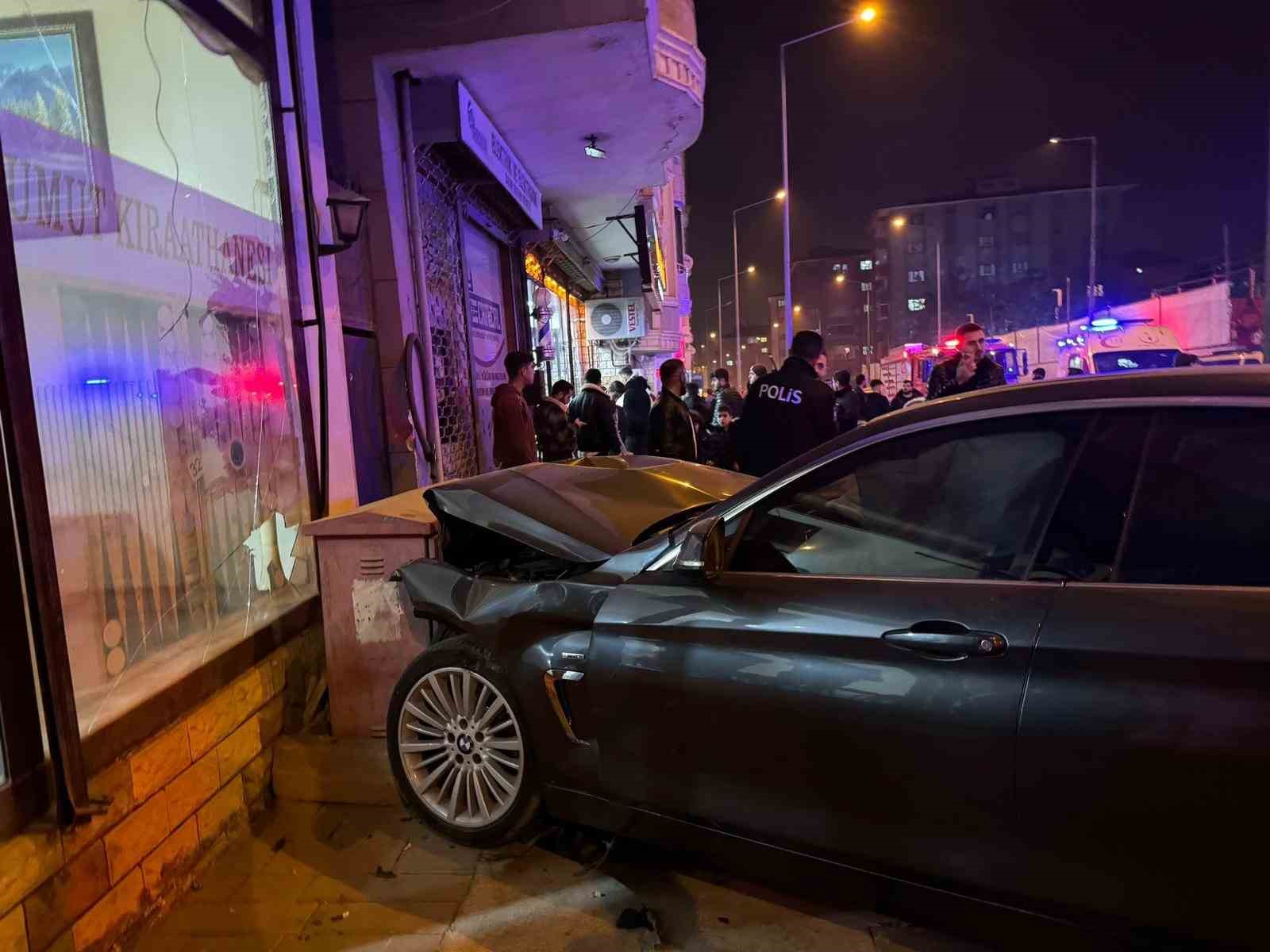 Muş’ta zincirleme trafik kazası: 3 yaralı
