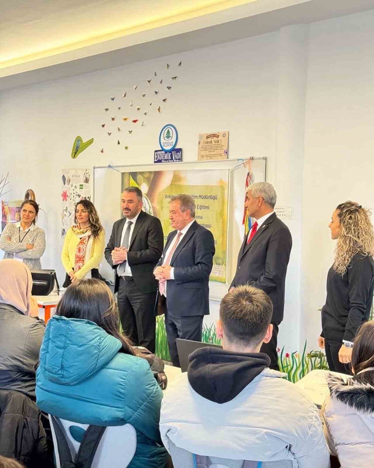 Lise öğrencileri Endemik Vadi’de biyolojik çeşitlilik farkındalık eğitim aldı