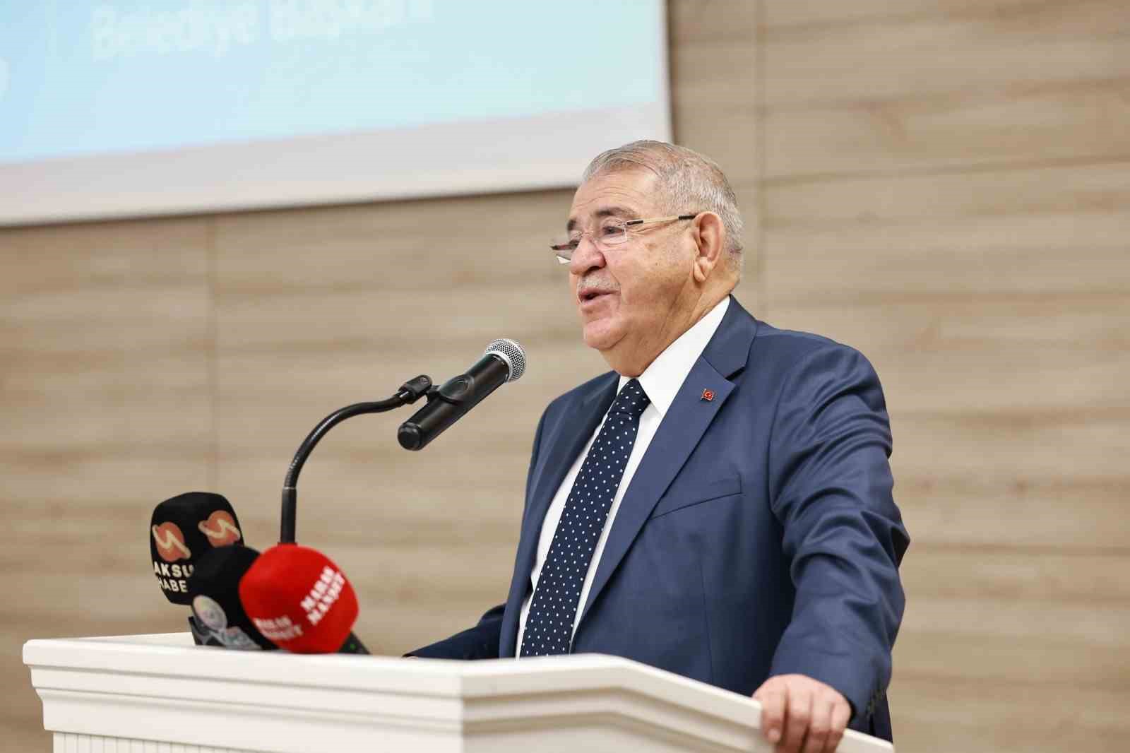 Başkan Mahçiçek, 9 yılda 680 bin kitabı öğrencilerle buluşturdu