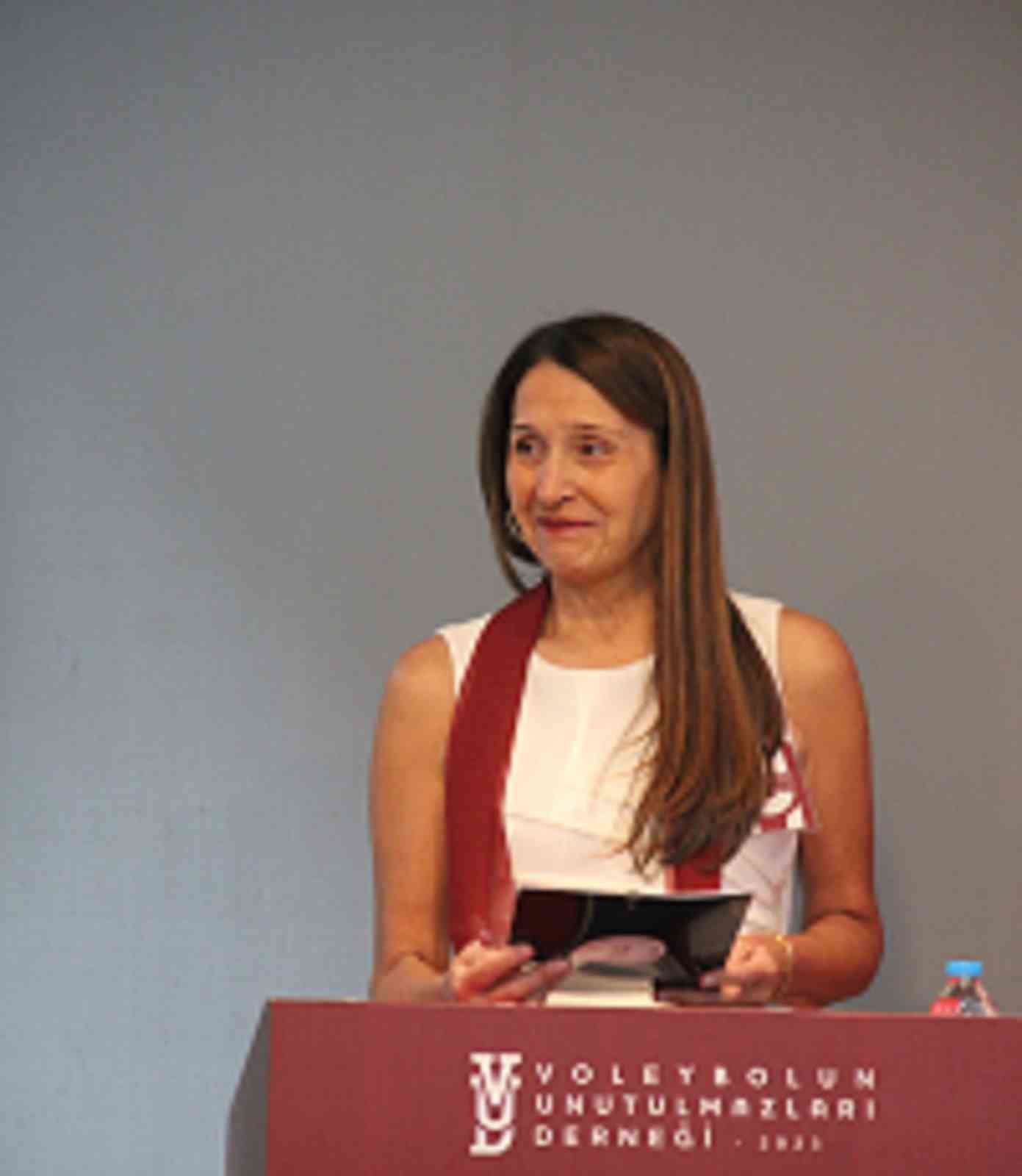 &rsquo;Voleybolun Unutulmazları Hareketi&rsquo; derneğe d&ouml;n&uuml;şt&uuml;
