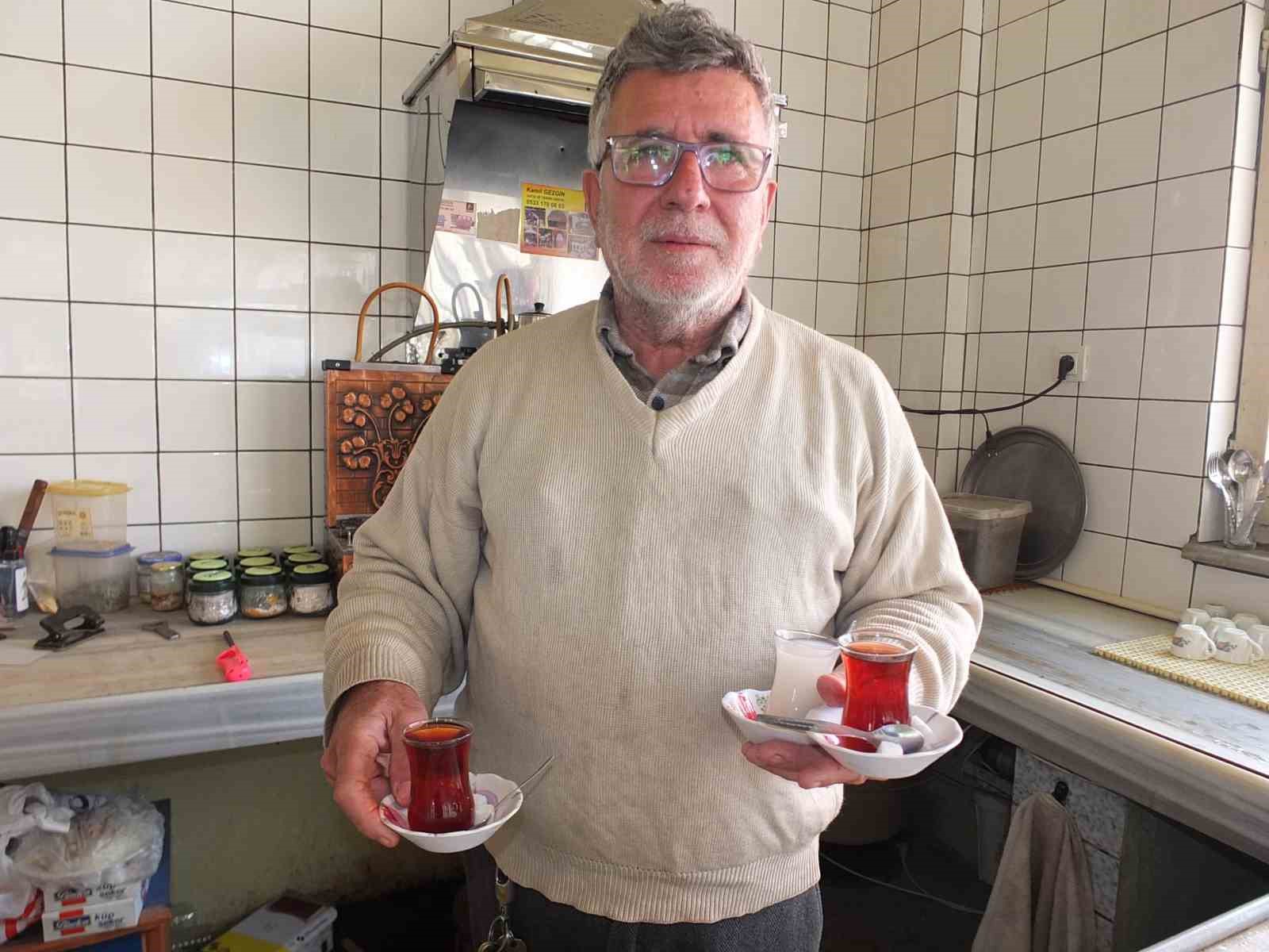 Burhaniye’de kahvehanelerde hasat yoğunluğu