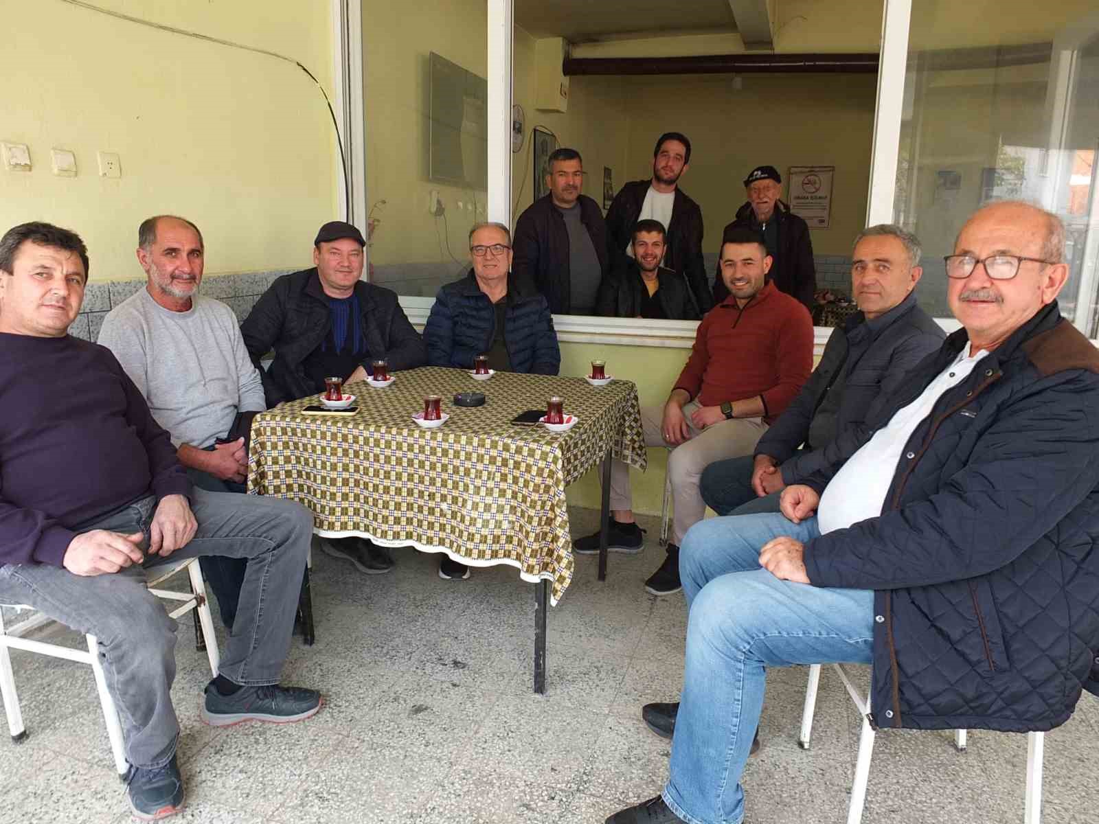 Burhaniye’de kahvehanelerde hasat yoğunluğu