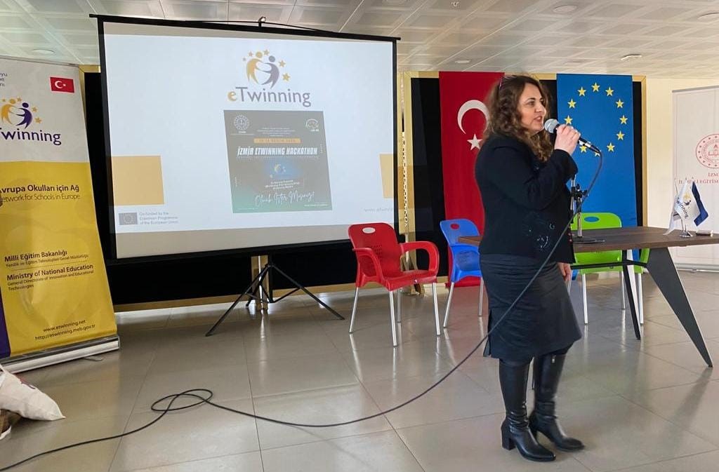 Türkiye’de ilk defa yerel eTwinning Hackathon İzmir’de yapıldı