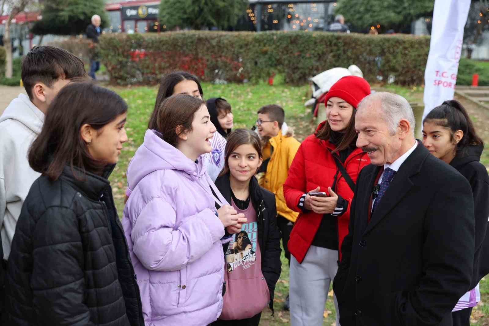 Atatürk Kır Koşusu’nda ödüller Başkan Atila Aydıner’den
