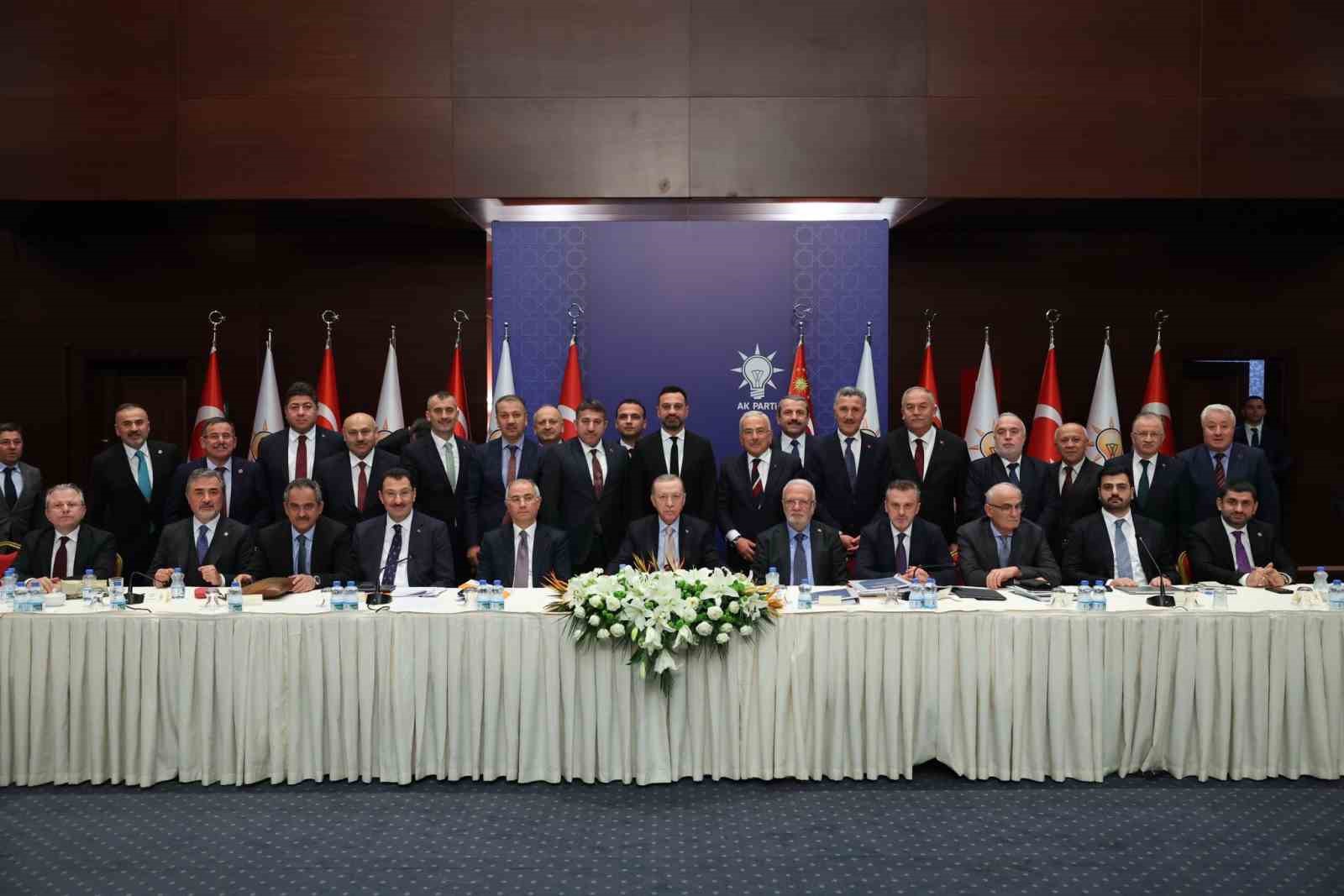 Güler: "Gökyüzü otağımız, al bayrak sancağımız”