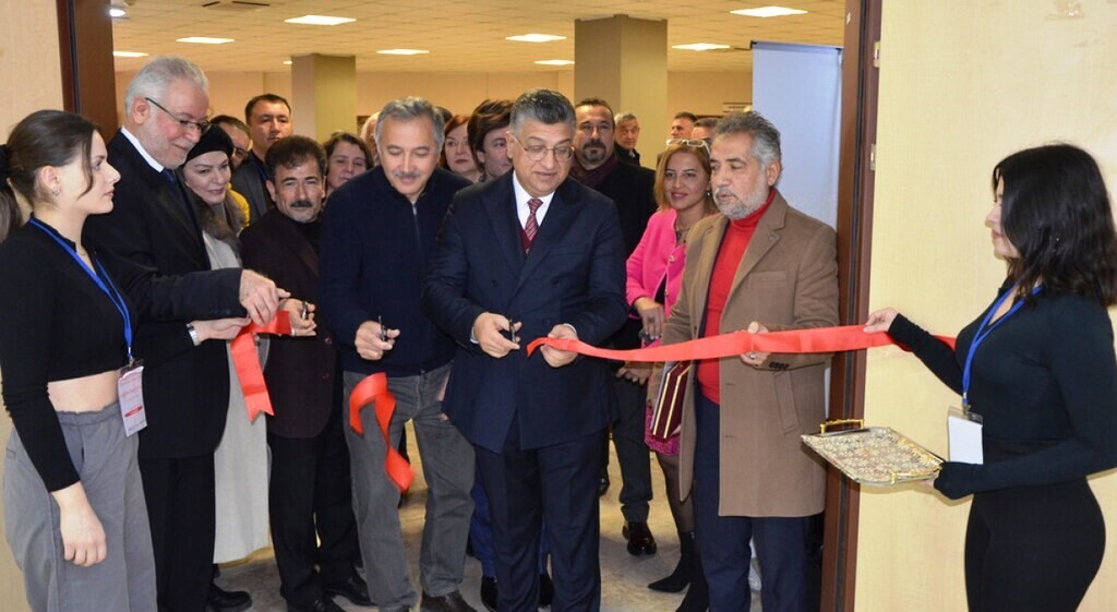 DPÜ’deki Uluslararası Etkileşimli Sanat Çalıştayı açılan sergiyle sona erdi